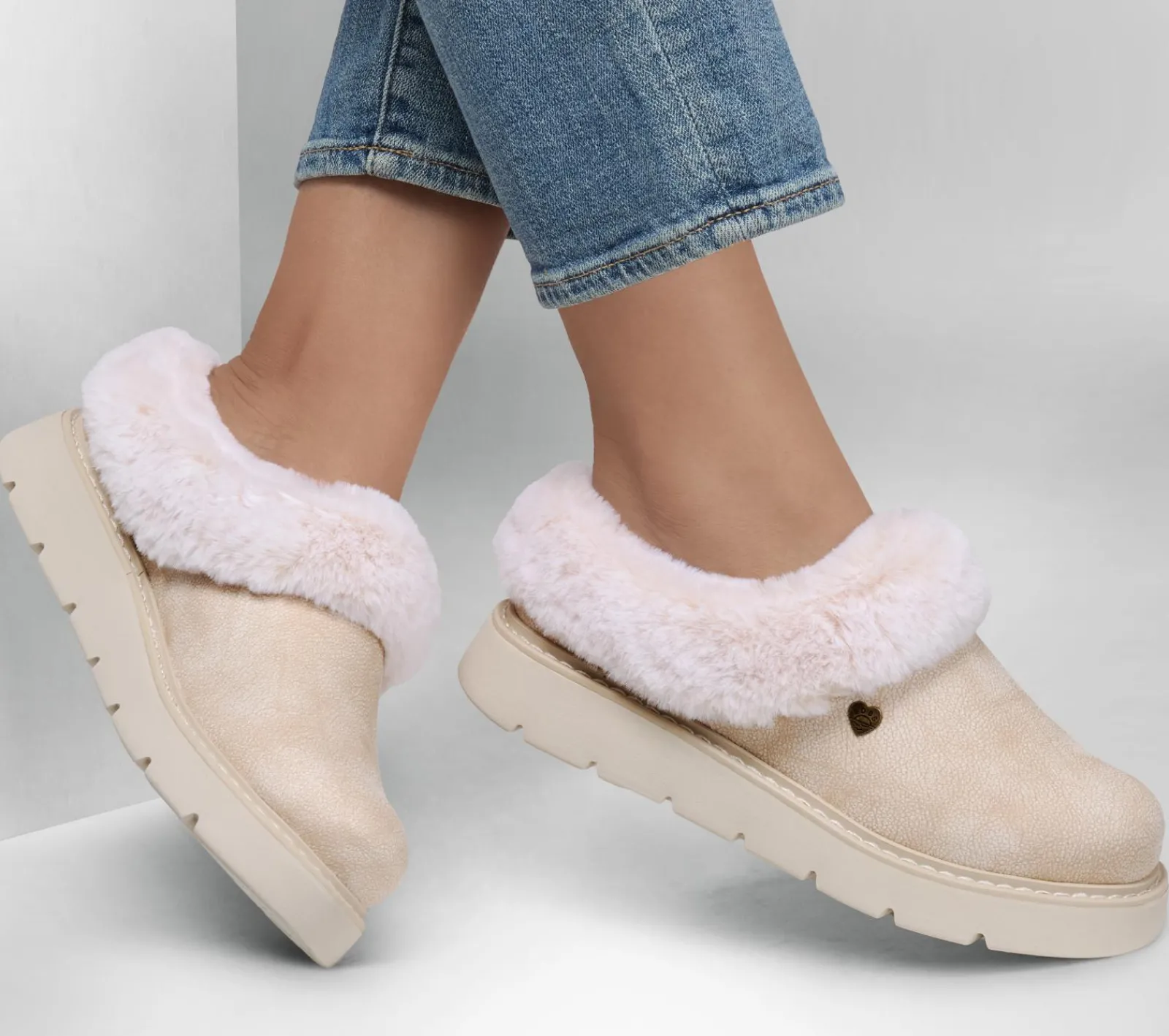 Slippers-SKECHERS BOBS Keepsakes Lite - Cozy Blend BRANCO SUJO