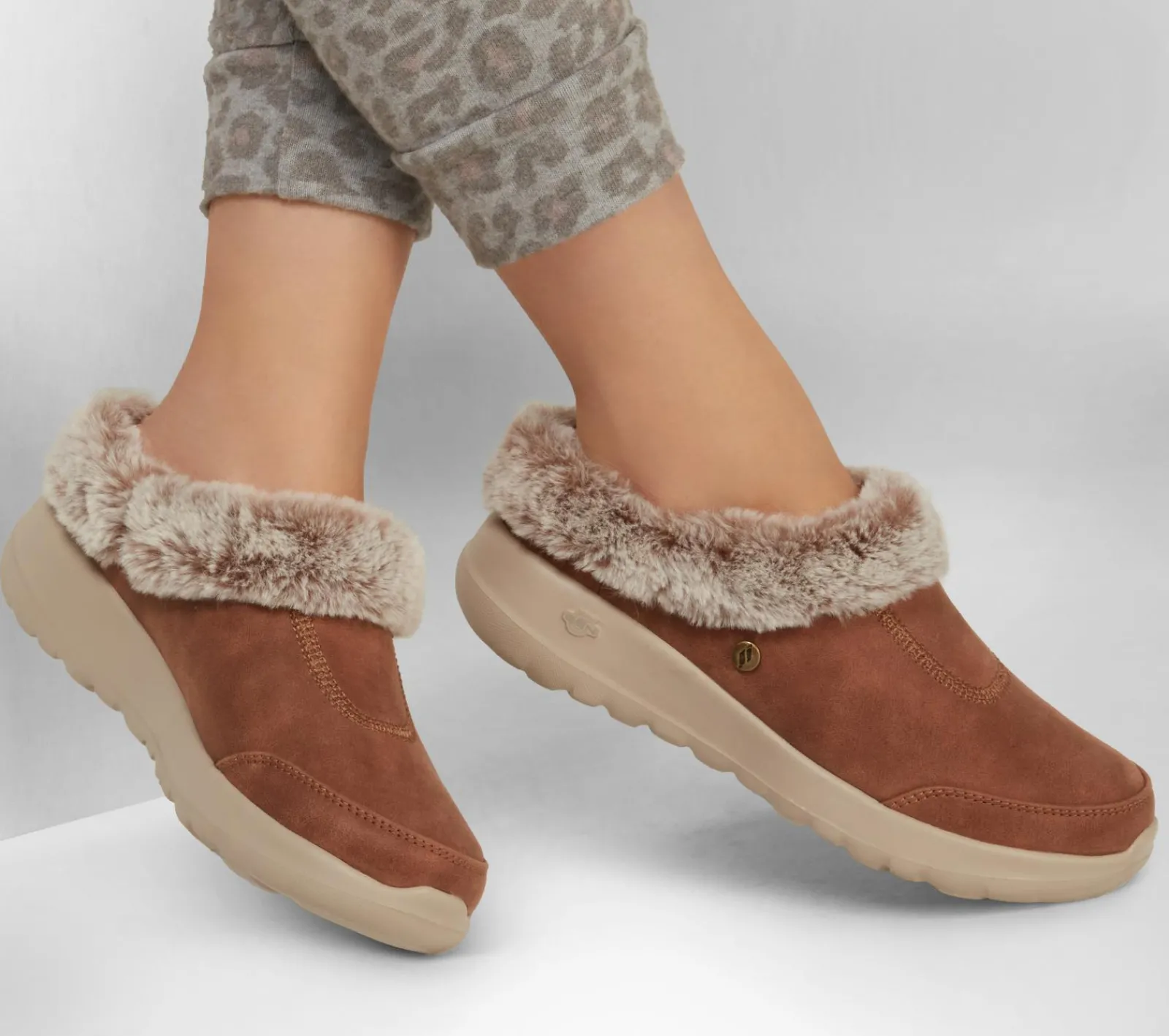 Calçado Sem Atacadores|Slippers-SKECHERS GO Lounge: On-the-GO Joy - Gratify CASTANHO CLARO